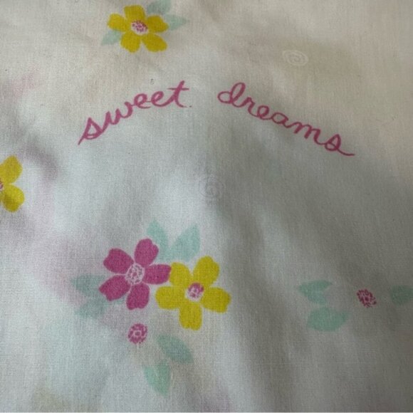 Vintage 1990s Barbie Sweet Dreams twin sheet by Dan River - Picture 5 of 15